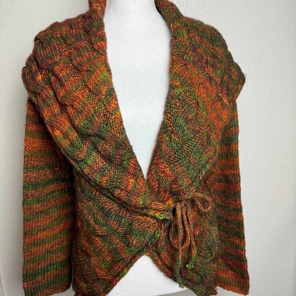 CUTE Silvia Novelli  Italy Wrap Cardigan Sweater Large Collar  Size M Like NEW